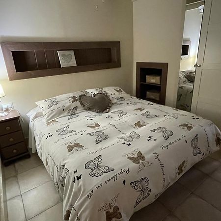 Apartamento Romantico Apartment Валенсия Екстериор снимка